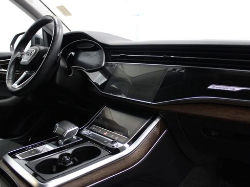 Used 2020 Audi Q8 Premium Plus AWD/4WD image 33