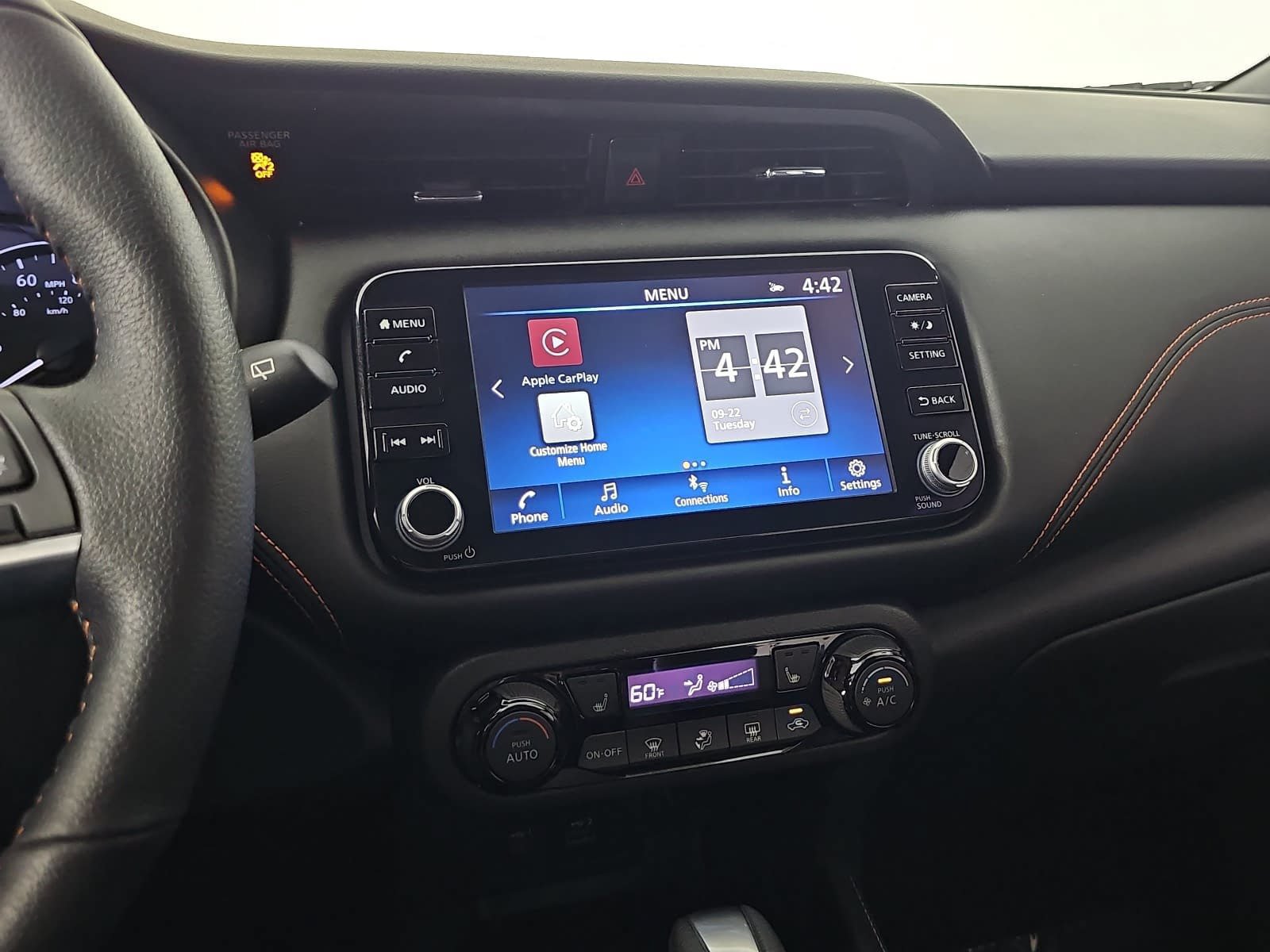 Used 2022 Nissan Kicks SR w/ Premium Package FWD image 19