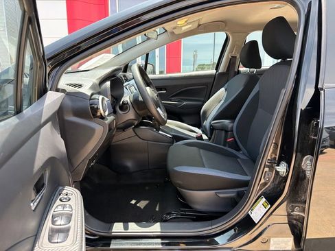 Used 2024 Nissan Versa SV FWD image 14