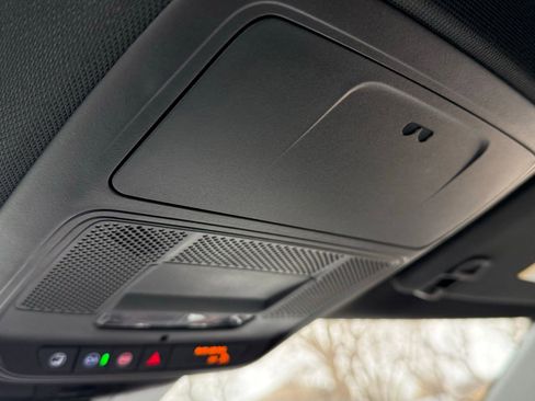 Used 2025 Buick Enclave Preferred image 42