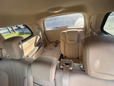 Used 2016 Mercedes-Benz GL 450 4MATIC image 10