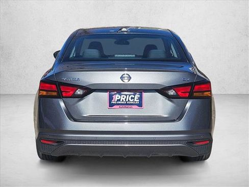 Used 2022 Nissan Altima 2.5 SV image 7