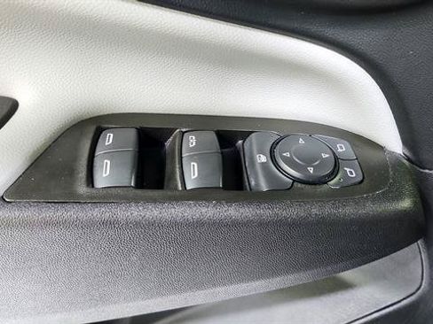 Used 2024 Chevrolet Equinox LS w/ LS Convenience Package FWD image 18