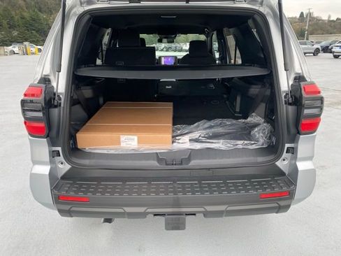 New 2026 Toyota 4Runner SR5 image 12