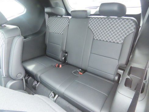 Used 2025 GMC Acadia Denali w/ Super Cruise Package FWD image 20