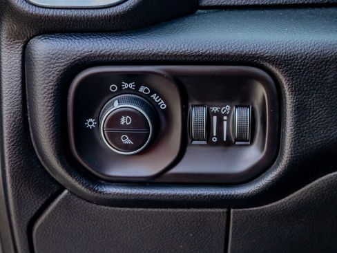 Used 2019 RAM 3500 Laramie image 22