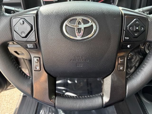 Used 2021 Toyota 4Runner TRD Off-Road Premium w/ Moonroof Package AWD/4WD image 27