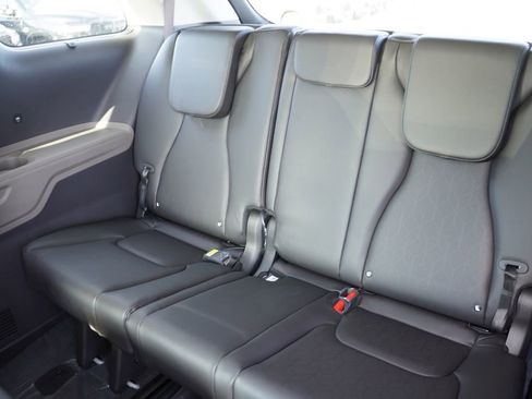 New 2026 Kia Carnival EX image 12