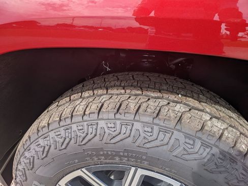 New 2026 Chevrolet Colorado Z71 w/ Technology Package image 12