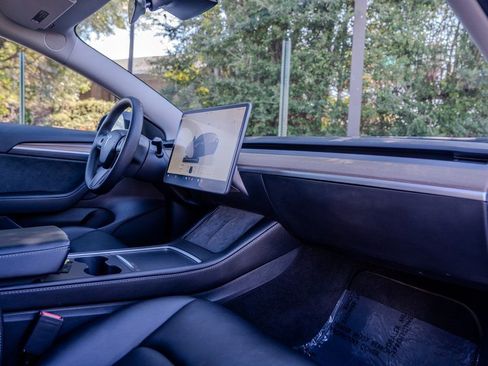 Used 2023 Tesla Model 3 Performance image 21