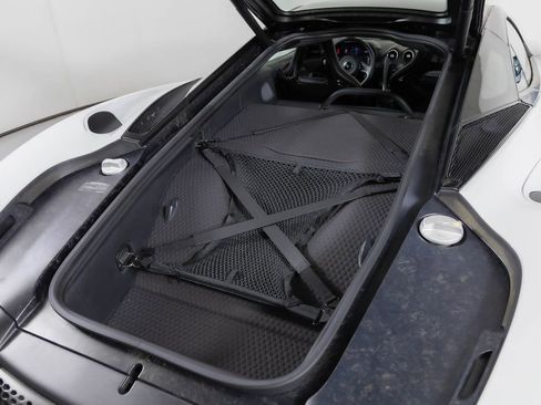 Used 2022 McLaren GT image 15