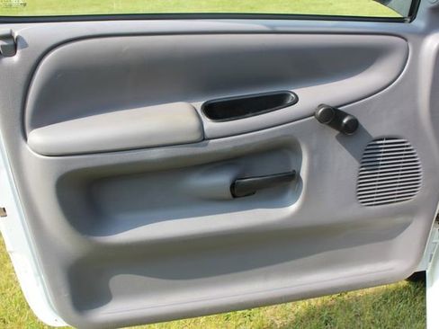 Used 2001 Dodge Ram 2500 Truck 2WD Regular Cab image 25