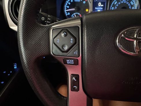 Used 2022 Toyota Tacoma SR5 w/ Technology Package image 21