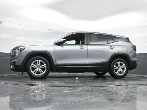 Used 2024 GMC Terrain SLE image 49