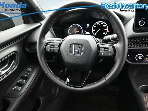 Used 2025 Honda HR-V Sport image 20