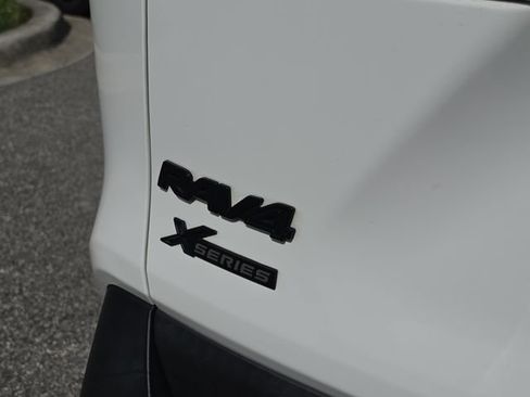 Used 2024 Toyota RAV4 XLE FWD image 7