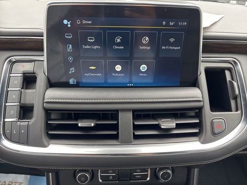 Used 2023 Chevrolet Tahoe Premier AWD/4WD image 25
