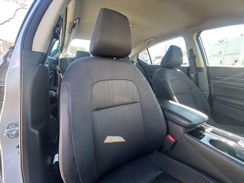 Used 2024 Nissan Altima 2.5 SV image 27