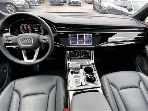 Used 2025 Audi Q7 3.0T Premium Plus image 15
