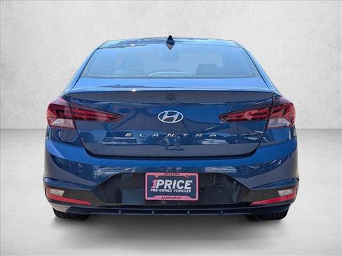 Used 2019 Hyundai Elantra SEL FWD image 4