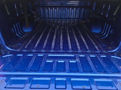 Used 2018 Chevrolet Colorado Z71 image 10