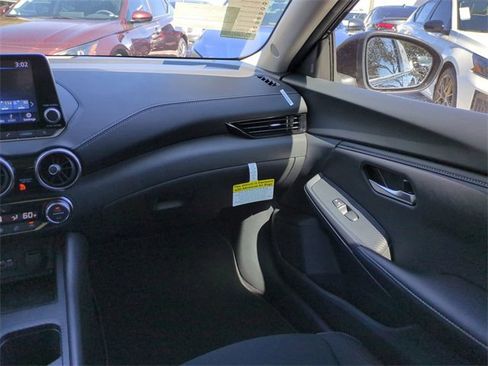 New 2025 Nissan Sentra SV image 15