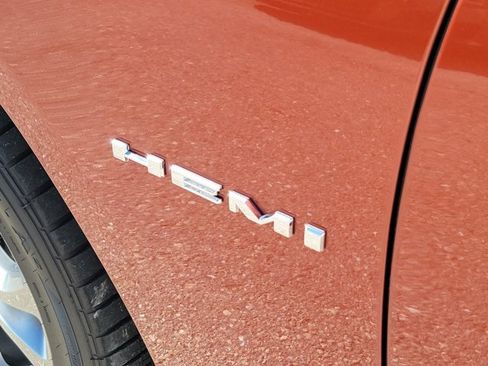 Used 2022 Dodge Charger R/T image 12