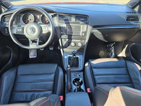 Used 2016 Volkswagen GTI SE image 18