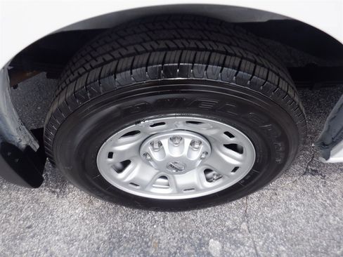 Used 2020 Nissan NV 2500 SV image 7