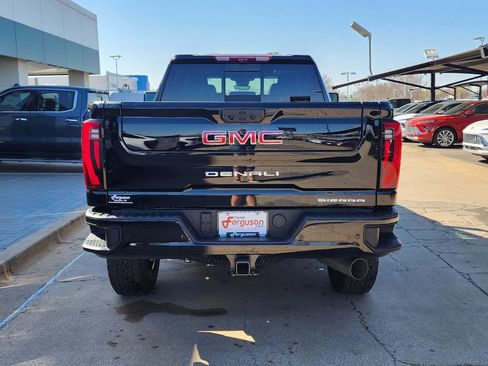 New 2026 GMC Sierra 2500 Denali w/ Denali Reserve Package AWD/4WD image 4