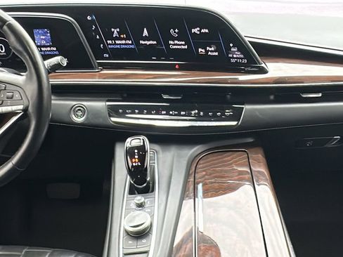Used 2021 Cadillac Escalade Premium Luxury Platinum image 11