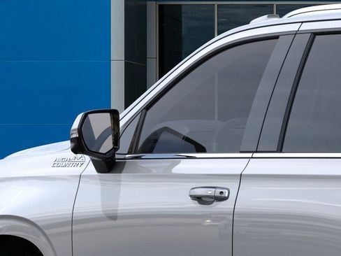 New 2026 Chevrolet Tahoe High Country image 12