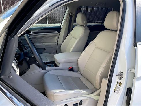 Certified 2023 Volkswagen Atlas SE image 24