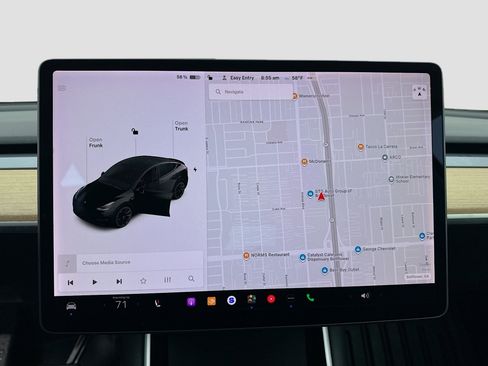 Used 2020 Tesla Model Y Long Range image 9