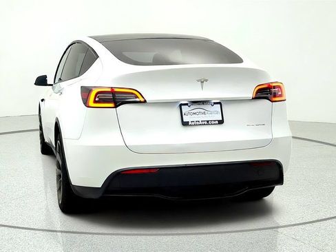 Used 2023 Tesla Model Y Long Range AWD/4WD image 6