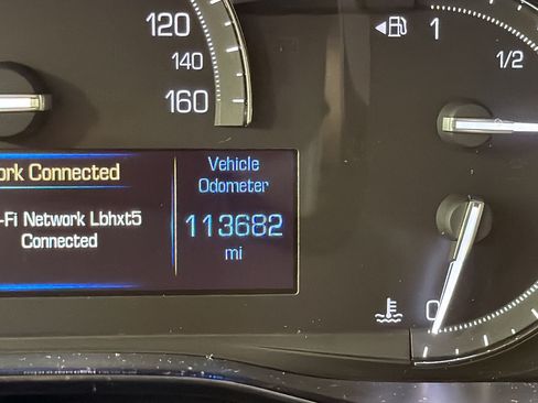 Used 2018 Cadillac XT5 Luxury w/ Driver Awareness Package FWD image 22