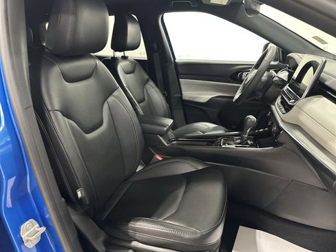 Used 2024 Jeep Compass Limited AWD/4WD image 22