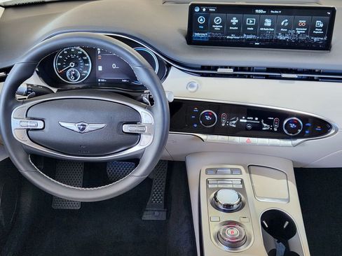 Used 2025 Genesis GV70 2.5T image 25