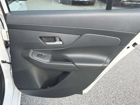 Certified 2026 Nissan Sentra SV w/ SV Convenience Package FWD image 8