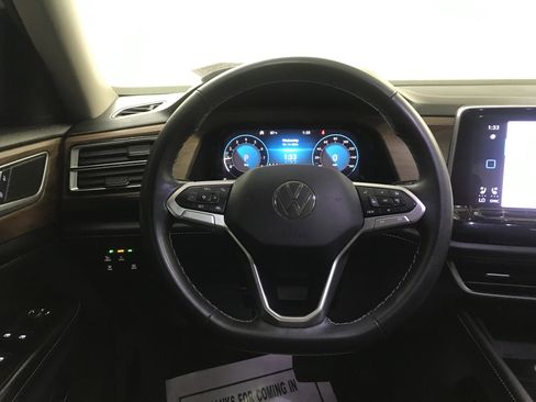 Used 2024 Volkswagen Atlas SE AWD/4WD image 22