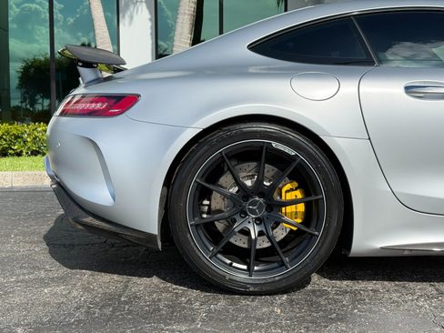 Used 2018 Mercedes-Benz AMG GT R image 8