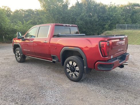 Used 2024 GMC Sierra 2500 Denali w/ Denali Reserve Package AWD/4WD image 5