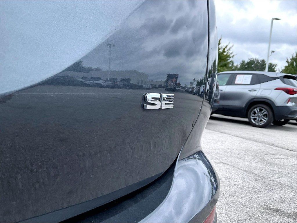 Used 2024 Mitsubishi Outlander SE FWD image 9