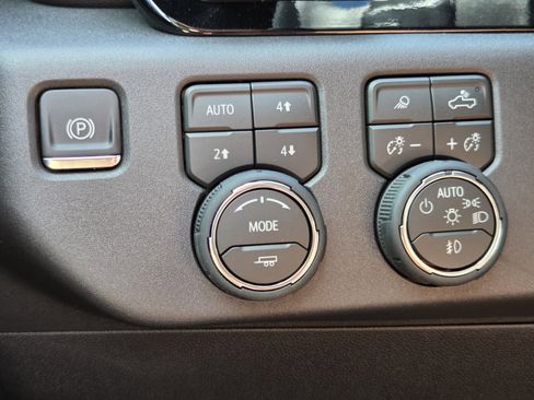 New 2026 Chevrolet Silverado 1500 ZR2 AWD/4WD image 14