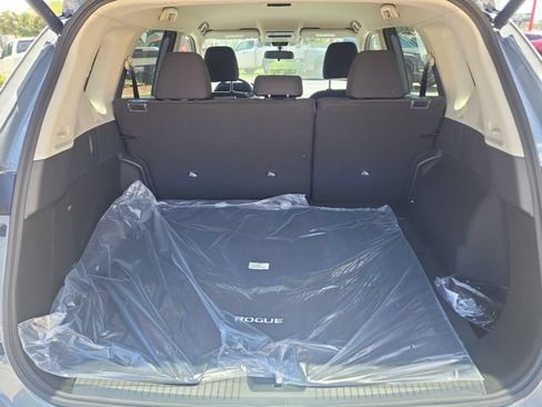 New 2026 Nissan Rogue SV FWD image 9