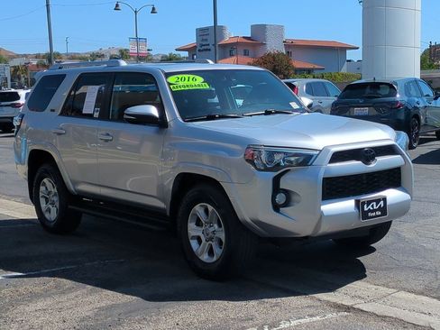 Used 2016 Toyota 4Runner SR5 Premium RWD image 3