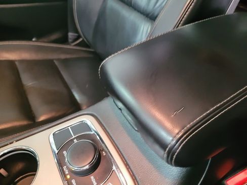 Used 2015 Jeep Grand Cherokee Limited image 42