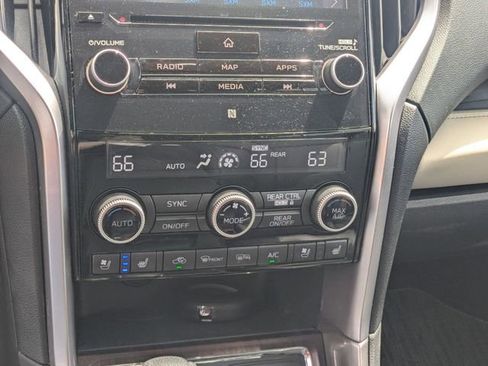Used 2022 Subaru Ascent Touring AWD/4WD image 19