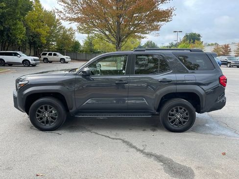Used 2025 Toyota 4Runner SR5 AWD/4WD image 4