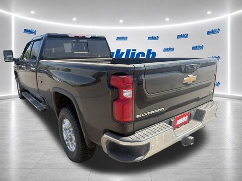 Used 2022 Chevrolet Silverado 3500 LTZ AWD/4WD image 5